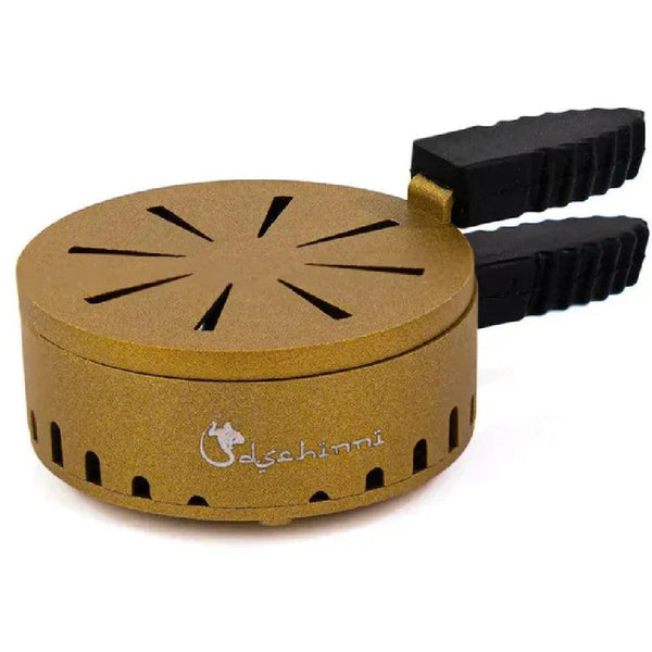 Dschinni The Crown HMD Gold op een waterpijp tabakskop, goudkleurig aluminium heat management device voor shisha