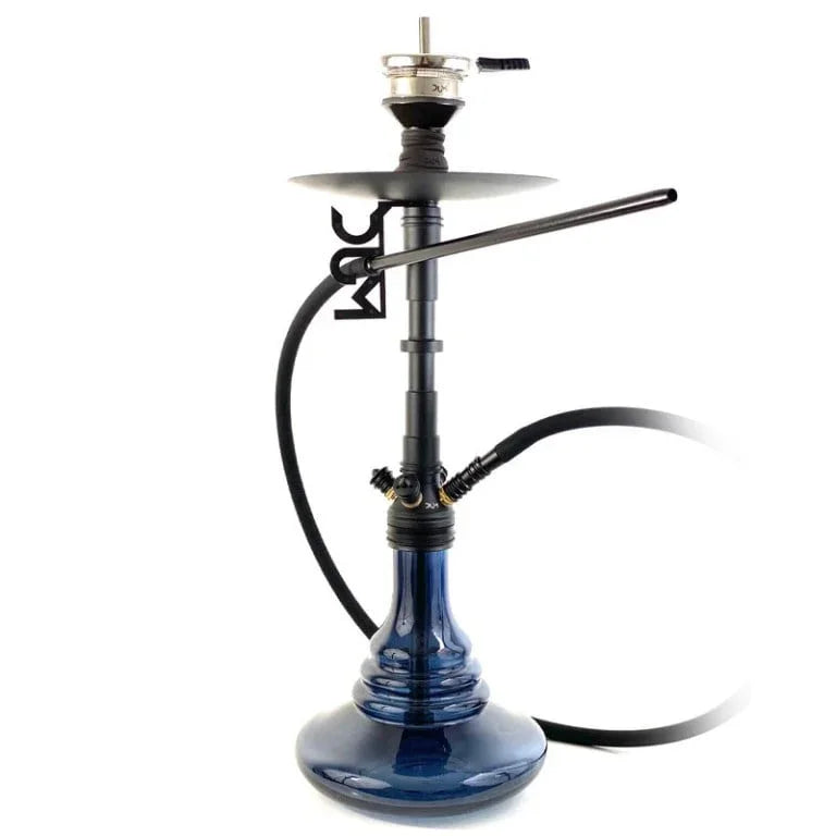 Dum D100 Fat Smoke zwarte waterpijp - strak ontwerp met carbon fiber kolom en dikke glazen shisha vaas