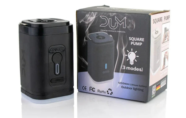 DUM Square Pump elektrische shisha pomp vooraanzicht op witte achtergrond