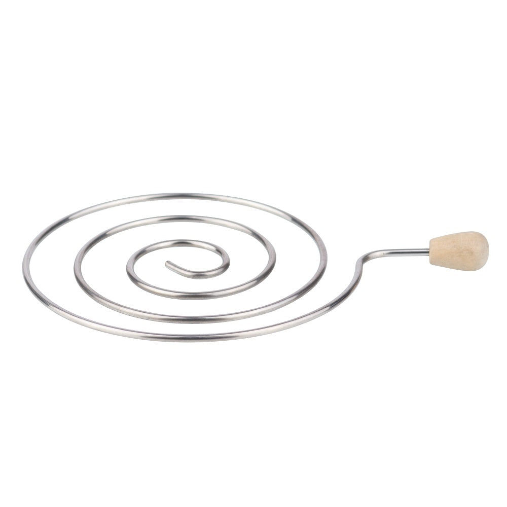 Flavor Saver warmteregelaar met houten handvat op aluminiumfolie bij shisha kolen