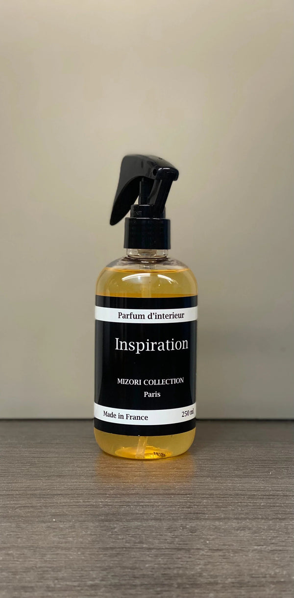 Mizori Collection Paris Inspiration Spray 250 ml interieurparfum met oud en caramel