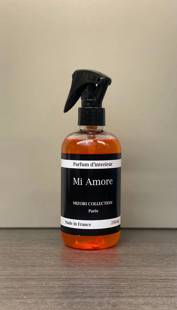 Mizori Collection Paris Mi Amore interieurspray 250 ml - ruimteparfum met oud en sandelhout